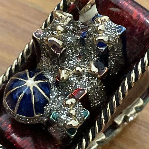 Monet Enamel Christmas Trinket Box Santa's Sleigh Metal 2009 Holiday Collectible - Picture 10 of 10